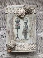 Handgefertigtes Shabby Vintage Look Deko Buch Kleiderb&uuml;ste Schere Herzchen -1012