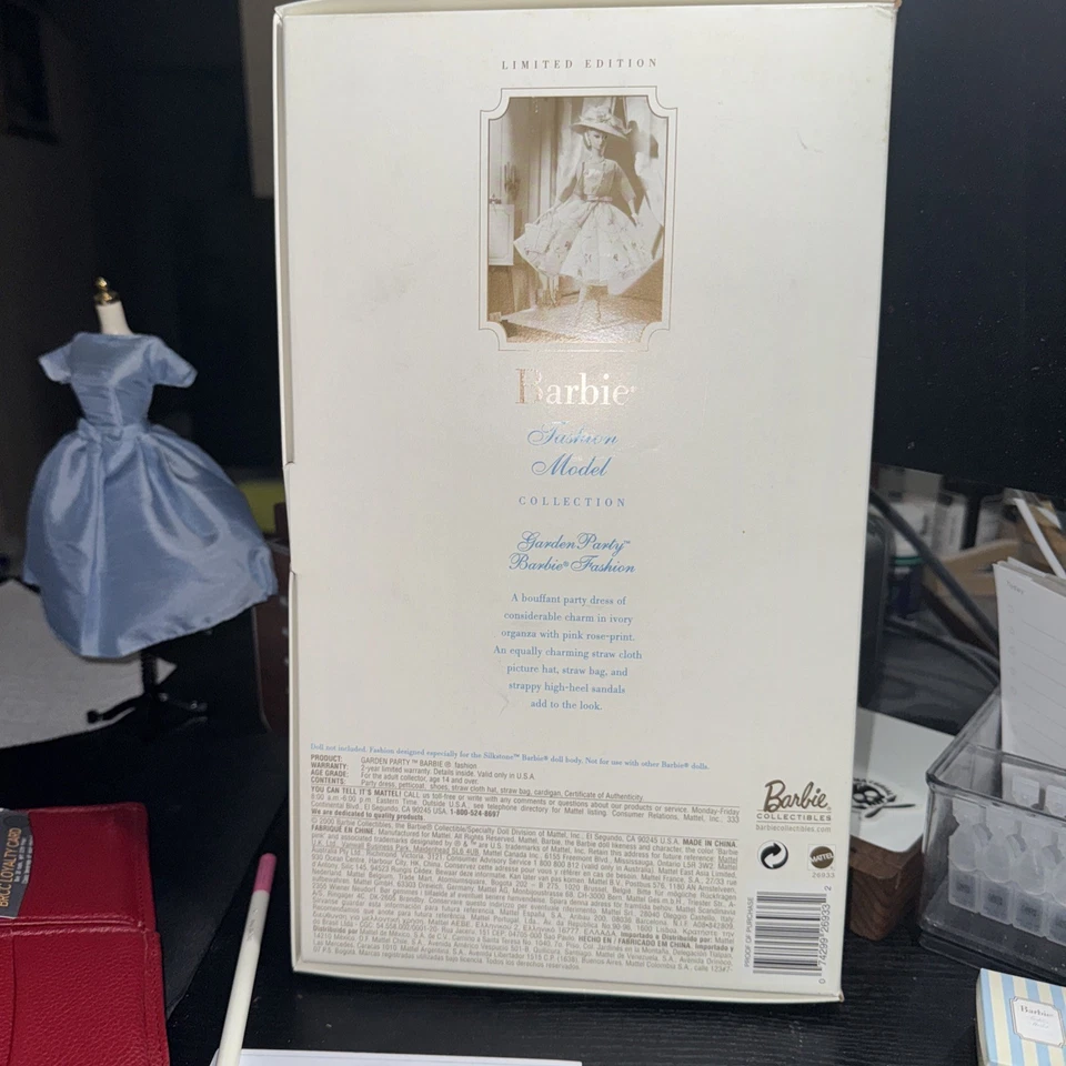 2000 Silkstone моды ~ сад вечеринки ~ NRFB - Изображение 2 из 3