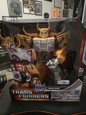 New-in-box Transformers Universe Supreme Class Unicron Action Figure