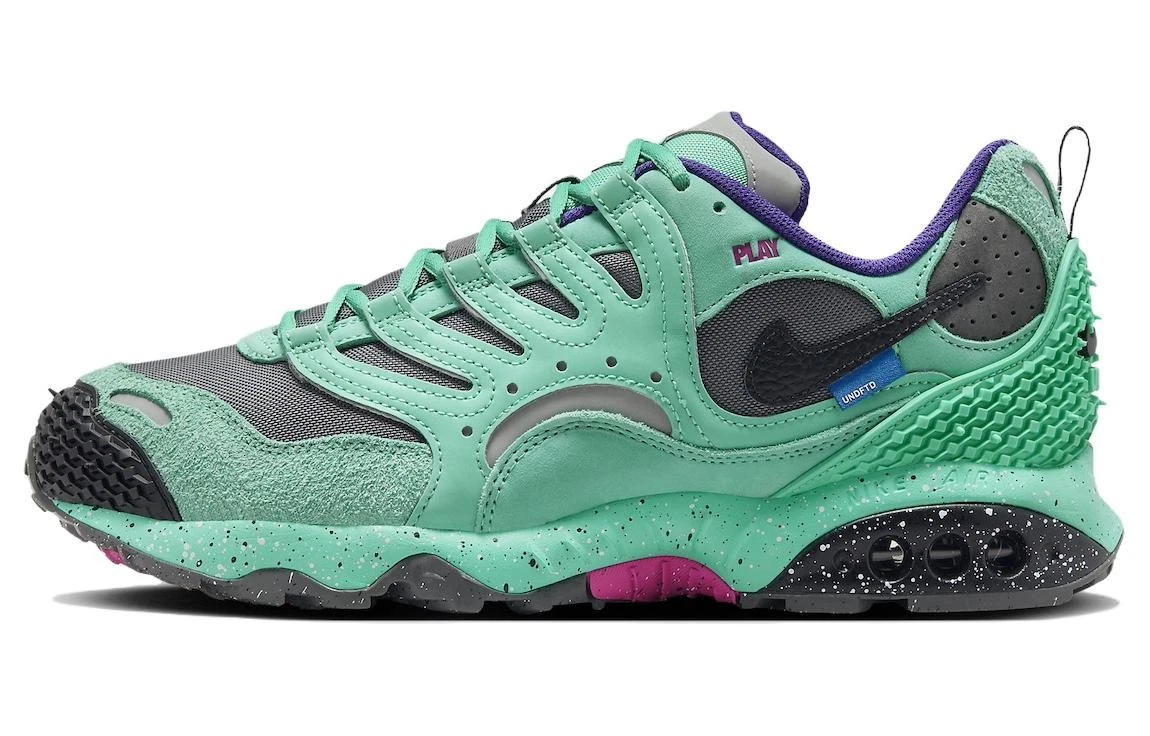 Undefeated x Nike Air Terra Humara Light Menta for Sale