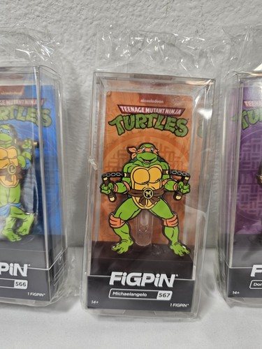 FiGPiN 4er Set Teenage Mutant Ninja Turtles Emaille Pins NEUWERTIG 566 567 567 569  - Bild 5 von 7