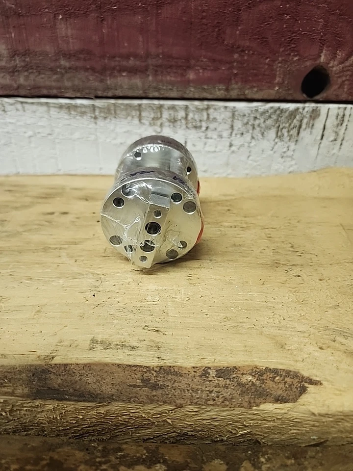 Cilindro de aire compacto no giratorio Bimba FT-090.5-4FM TE Flat-II diámetro 1-1/16′′ 💨 Foto 4 de 4