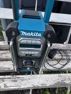 Makita DMR112 Akku Baustellenradio 18V DAB /Bluetooth Netzstecker Ohne Akku