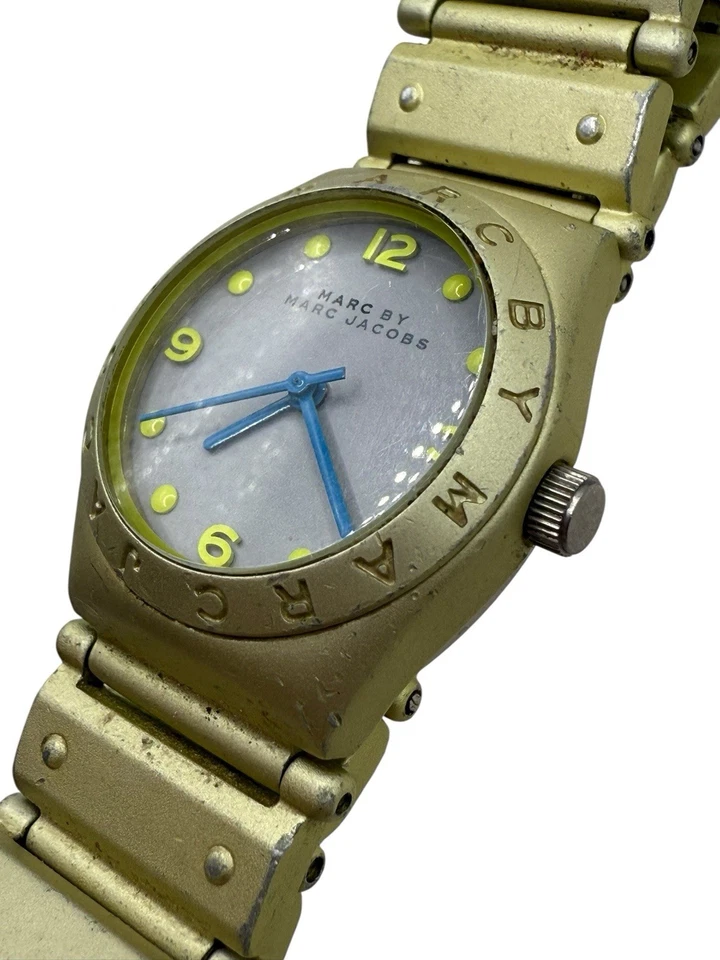 Reloj mujer Marc By Marc Jacobs Mini Jorie aluminio verde neón MBM-3508 Foto 2 de 4