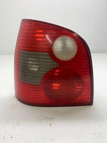 VW POLO 9N Rücklicht hinten links 6Q6945111H 6Q6945095Q 1.40 Diesel 23940054