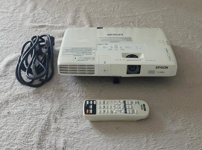 Epson EB-1770W WXGA Projektor HDMI Fernbedienung getestet 2447 Lampenstunden ECO