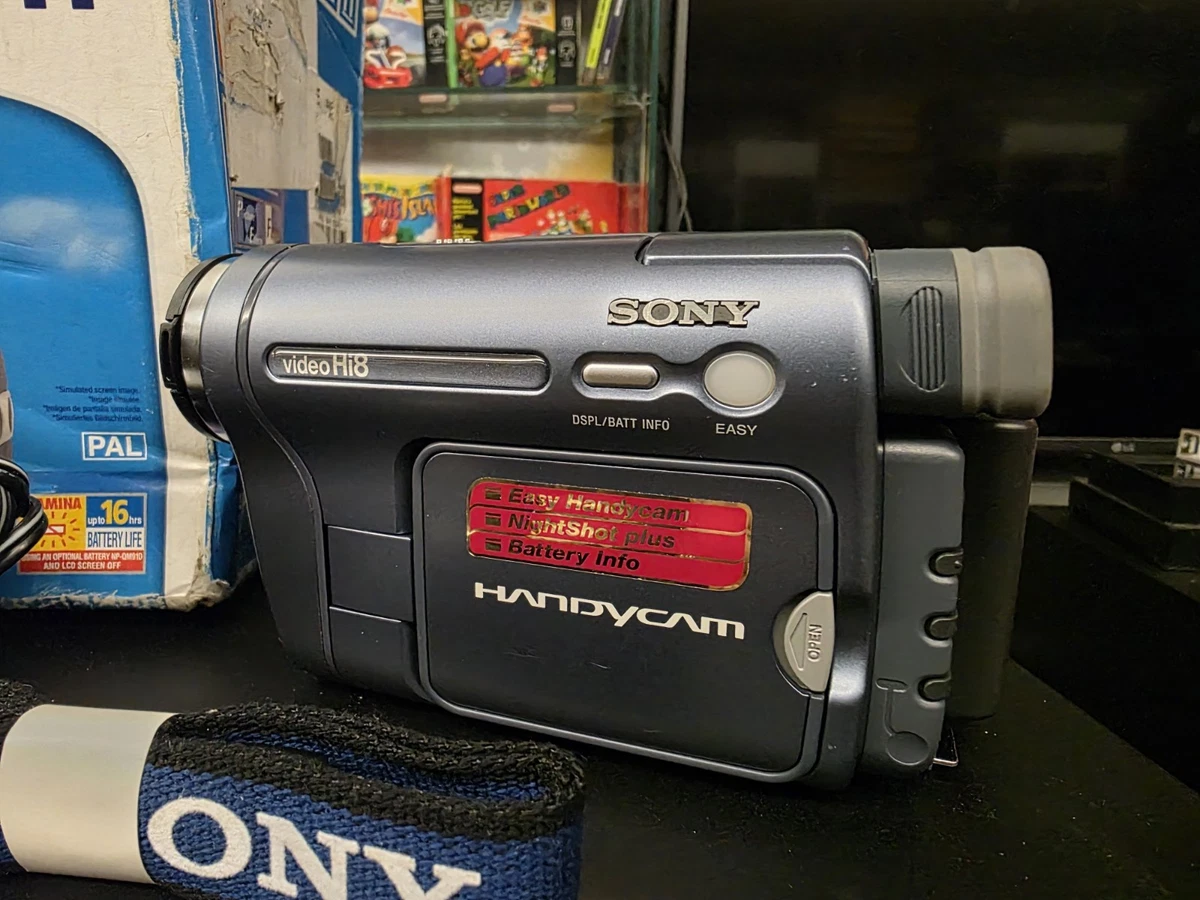 Videocámara Sony Video 8 Hi8 estéreo cámara práctica vintage en caja embalaje original CCD-TRV228e Japón