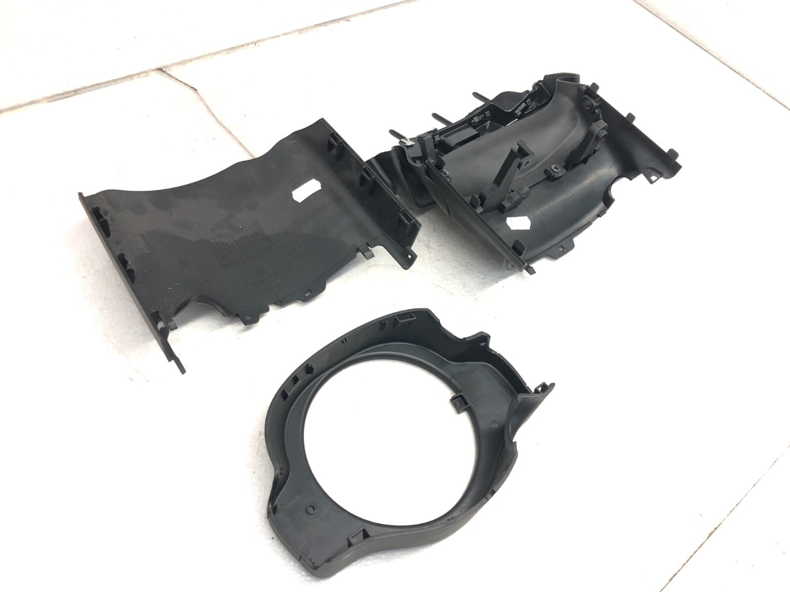 2014-2019 MASERATI QUATTROPORTE AWD STEERING COLUMN SHROUD COVER TRIM OEM