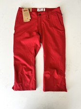 NWT FjallRaven Abisko Capri Trousers - Women  s Size 29  EU 38 -Regular Fit - Red