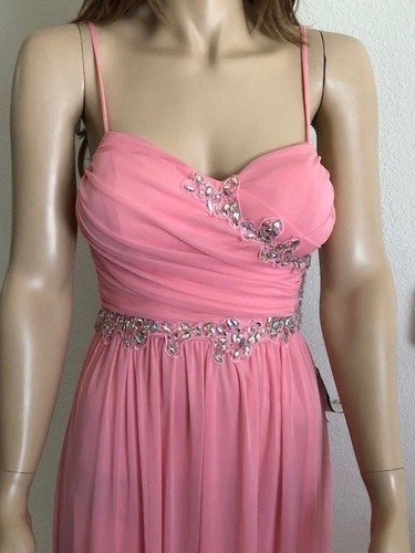 Junior's NWT B.Darling Embellished Sleeveless Gown Pink Size 3/4 - Picture 2 of 6