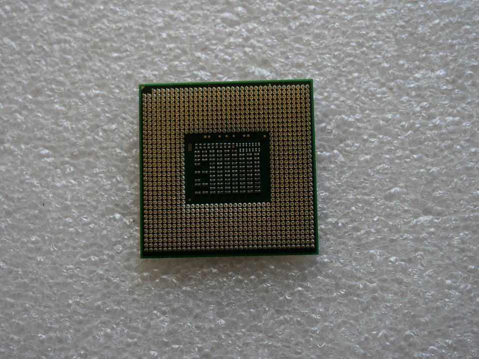 Processeur Intel Core i3 2310M SR04R 2,1 GHz PGA988 - Photo 2/4
