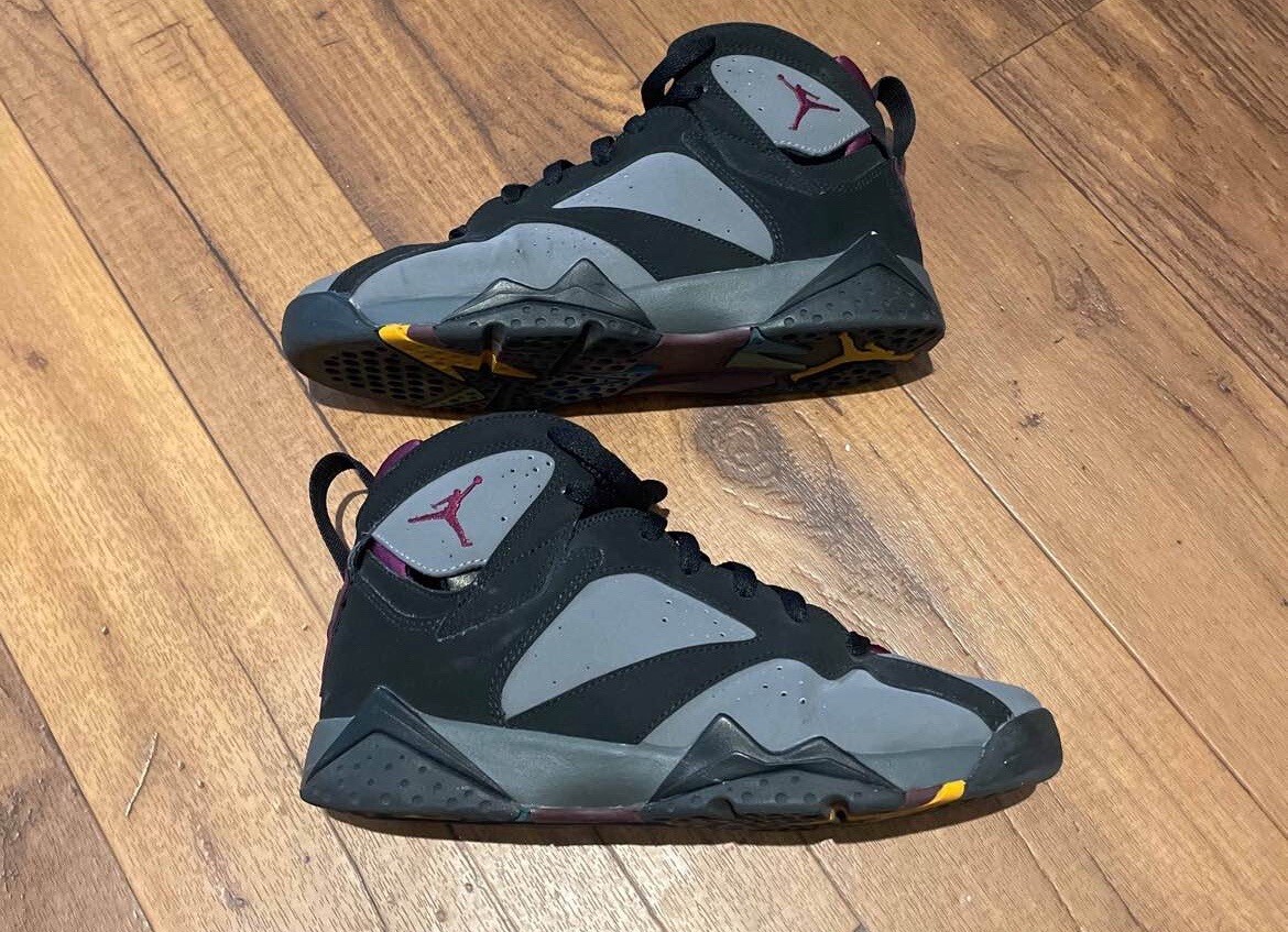 Air Jordan 7 レトロBordeaux 箱付き Air Jordan 7 Retro ( Bordeaux ) ( 2011 ) ( Size 9 ) ( Authentic