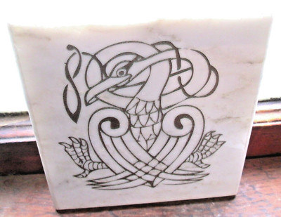 VINTAGE DECORATIVE WHITE MARBLE ETCHED CELTIC BIRD TILE/TRIVET, 6'' X 6'', USED