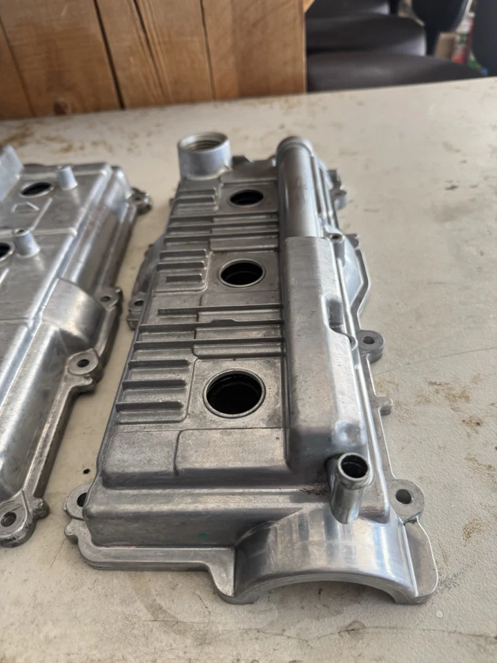 96-02 4Runner Tacoma 3.4L 5VZ Derecha Izquierda REACONDICIONADO JUEGO DE CUBIERTA DE VÁLVULA ORIGINAL Foto 3 de 4