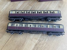 Repainted Hornby R448 Coaches X2