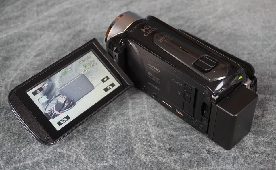 Canon VIXIA HF R40 Full HD 1080p 60fps MP4 8GB Flash Camcorder Black 32x Tested - Image 3 of 4