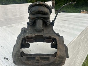 2013-2020 KENWORTH T680 PACCAR REAR BRAKE CALIPER K150872 / Z035247 BENDIX OEM