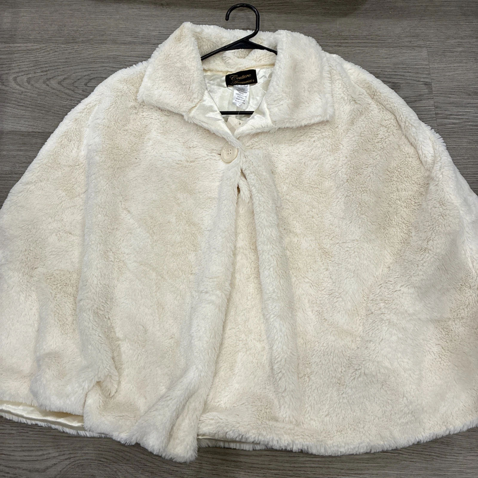 Couture Accessories Cream Faux Fur 1 Button Cape Poncho | One Size