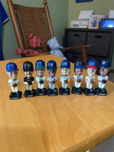 Lot of 8 2002 Post Cereal 3” Mini Fotoball MLB Baseball Bobble Heads