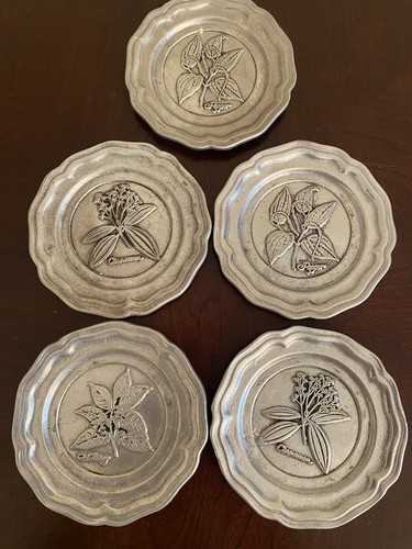 5 Vintage Wilton Columbia PA USA Spices Engraved Pewter Metal Coasters 4.5” D - 第 2/13 張圖片