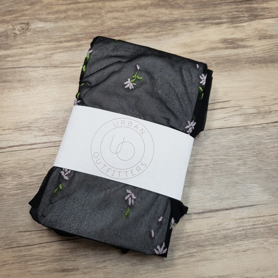 NUEVO CON ETIQUETAS Medias Urban Outfitters Floret Bordadas Negras Transparentes Talla Única Foto 4 de 4