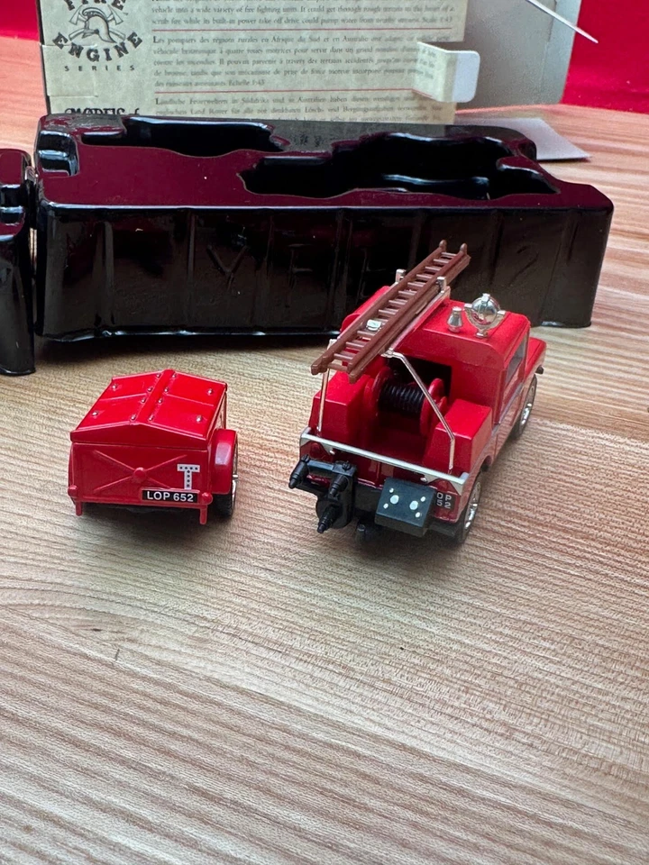 Matchbox Models of Yesteryear 1952 Land Rover Auxiliary NIB - Image 2 of 4