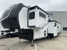 2026 Jayco North Point 377RLBH