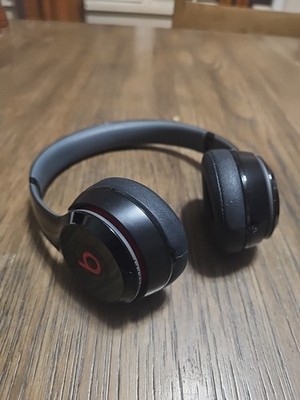 Beats by Dr. Dre Solo2 Wireless Over the Ear Headphones - Black | eBay