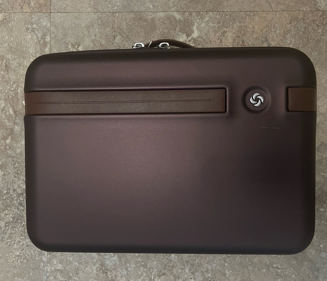 Samsonite Virtuosa Hardside Train Case Crossbody Travel Strap Sling Bag NWT