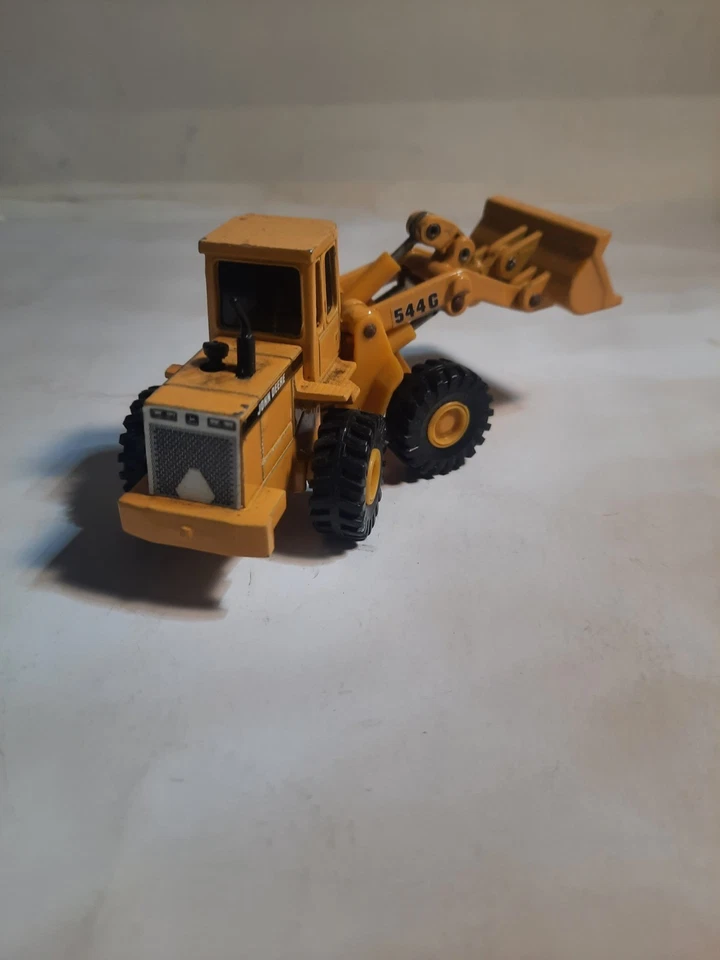 Carregadeira de rodas ERTL John Deere 544G fundida em escala 1/64 - Imagem 3 de 4