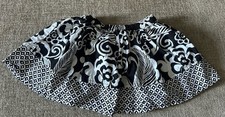 Gymboree Girl's 4 Skort Vintage Contrasting Black/White Floral Geometric ruffled