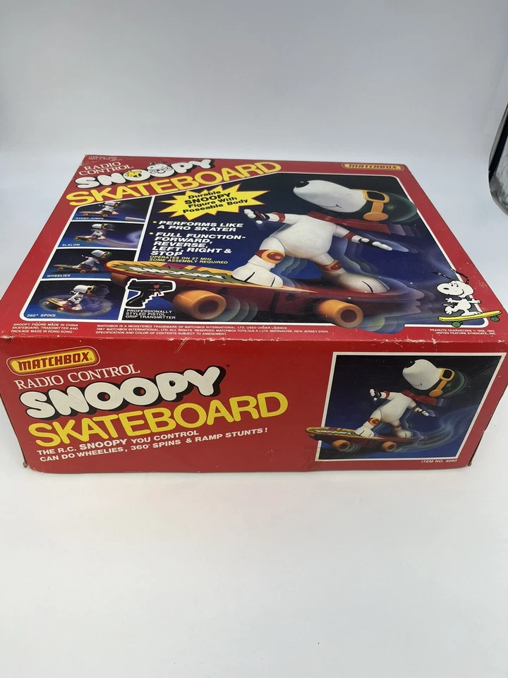 Matchbox Radio Control Snoopy Skateboard 27Mhz #6060 Wheelies Spins Jumps MIB - Image 3 of 4