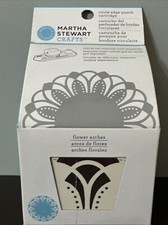 Martha Stewart Crafts Flower Arches Circle Edge Punch Cartridge