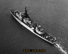 ROYAL NAVY FRIGATE HMS LOCH INSH F433  PHOTOGRAPH WITH BONUS STATS SHEET