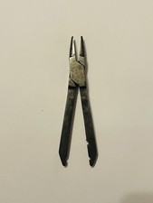 ANCIENNE PETITE PINCE DE SERRAGE ÉTAU D'HORLOGER 