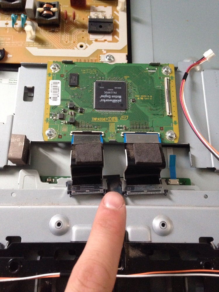 PANASONIC 42" LED TV TXL42ET5B SCREEN TCON TO TCON LVDS RIBBON CABLES