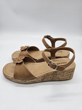 Steve Madden Girls Sandals Shoes Cognac Jthrive NWOB SZ 4