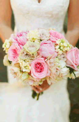 Wedding bouquet made of high quality gorgeous flowers! Wedding services for you