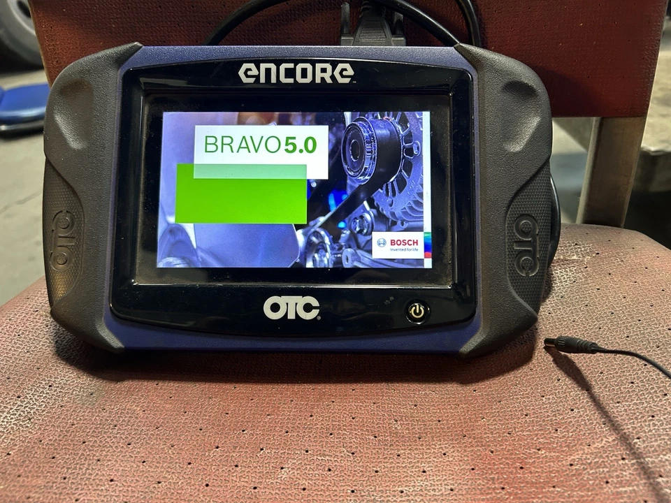 HERRAMIENTA DE DIAGNÓSTICO PROFESIONAL OTC ENCORE Foto 2 de 4