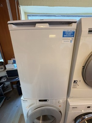 Beko Kühlschrank Höhe ca. 84cm - Top Zustand ! Perfekt für Singles, Rentner etc.