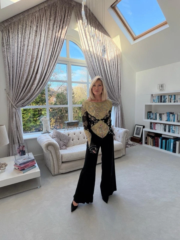 Top Etro Negro Verde Dorado Seda Cuentas Manga Larga It 46 Talla M Foto 4 de 4