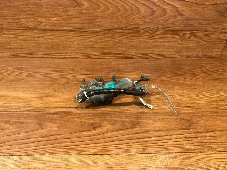 Suzuki Sidekick 1991-1995 hidráulico antibloqueo freno actuador bomba válvula OEM #2 Foto 2 de 4