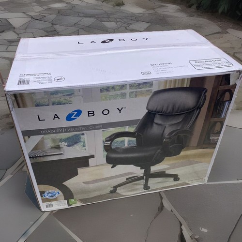 LaZBoy 46089 Bradley Bonded Leather Executive Chair Black Brand New