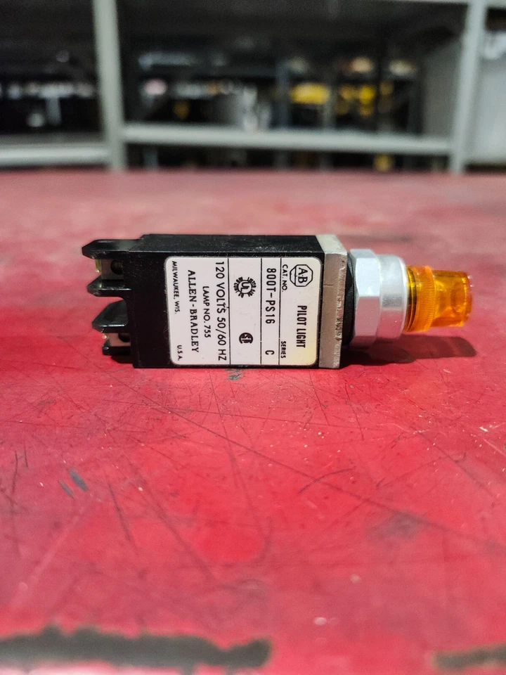 NOVO NA CAIXA Allen-Bradley luz piloto 120V 60HZ 800T-PS16A SER C - Imagem 3 de 4