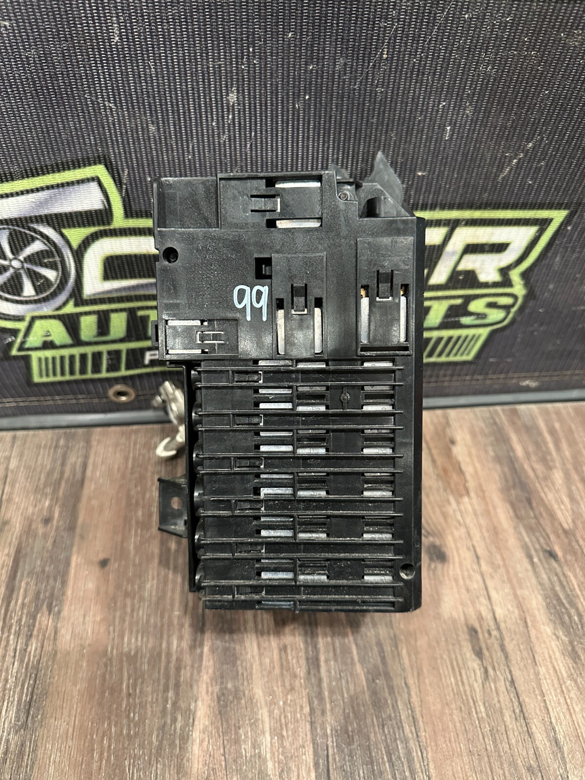2021 AUDI R8 FUSE BOX OEM 4S0 937 548 BA