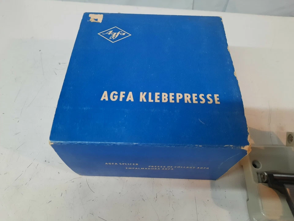 Agfa Klebepresse N8 Splicer Vintage Made in Germany Original Packaging  - Image 2 of 4