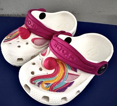 Crocs Toddlers Fun Lab I Am Unicorn Clogs Size C 6 Kids Pink White Horn Sandals