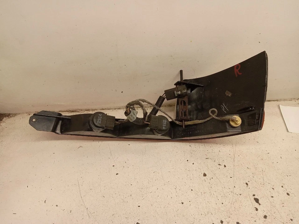 Luz de esquina/estacionamiento para pasajeros debajo de los faros se adapta a 91-93 TOWN & COUNTRY 1069716 Foto 3 de 4