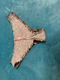 Victoria&rsquo;s Secret PINK Leopard Print Cheekster Panties Women&rsquo;s Size M 