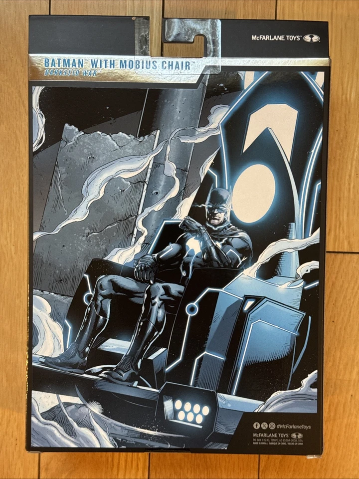 Silla McFarlane Toy DC Multiverse Edición Coleccionista Darkseid War Batman y Mobius Foto 2 de 4